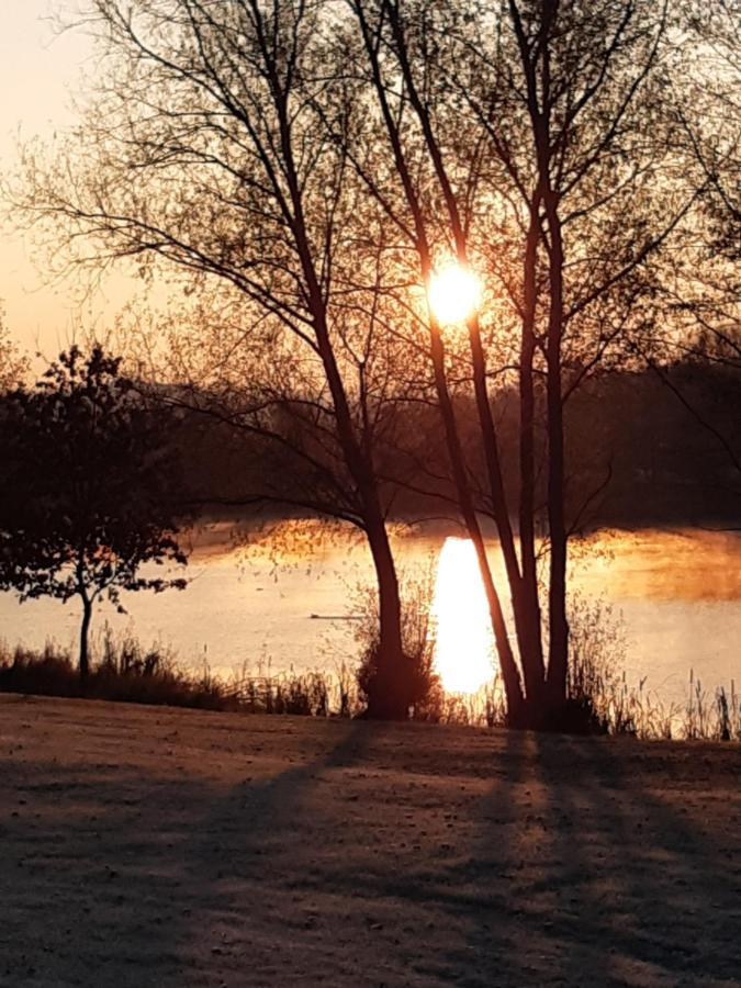 Ferienhaus Am Weserberglandsee Lauenforde Esterno foto