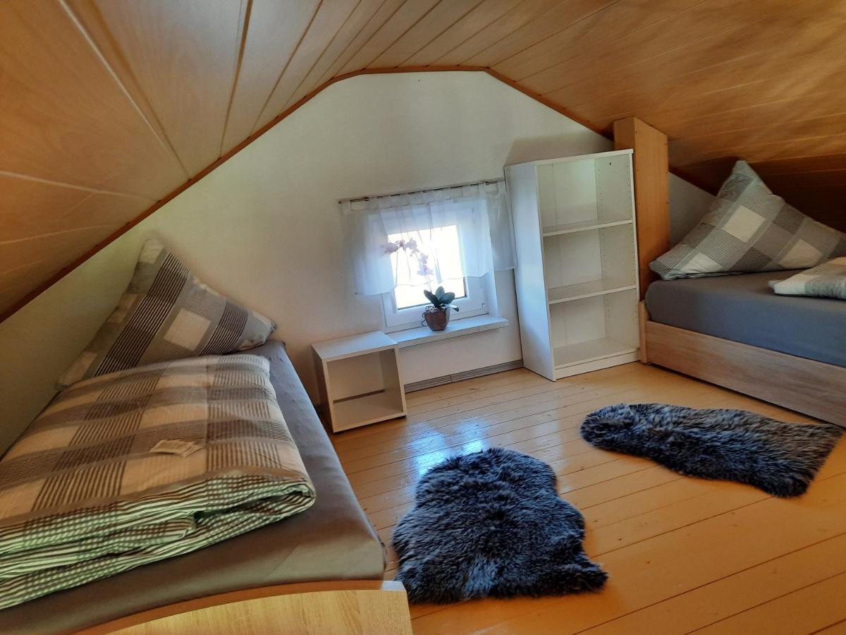 Ferienhaus Am Weserberglandsee Lauenforde Esterno foto