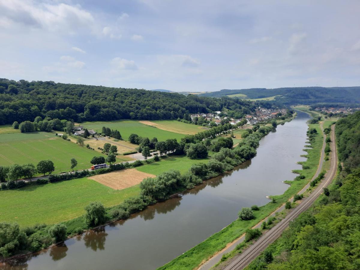 Ferienhaus Am Weserberglandsee Lauenforde Esterno foto