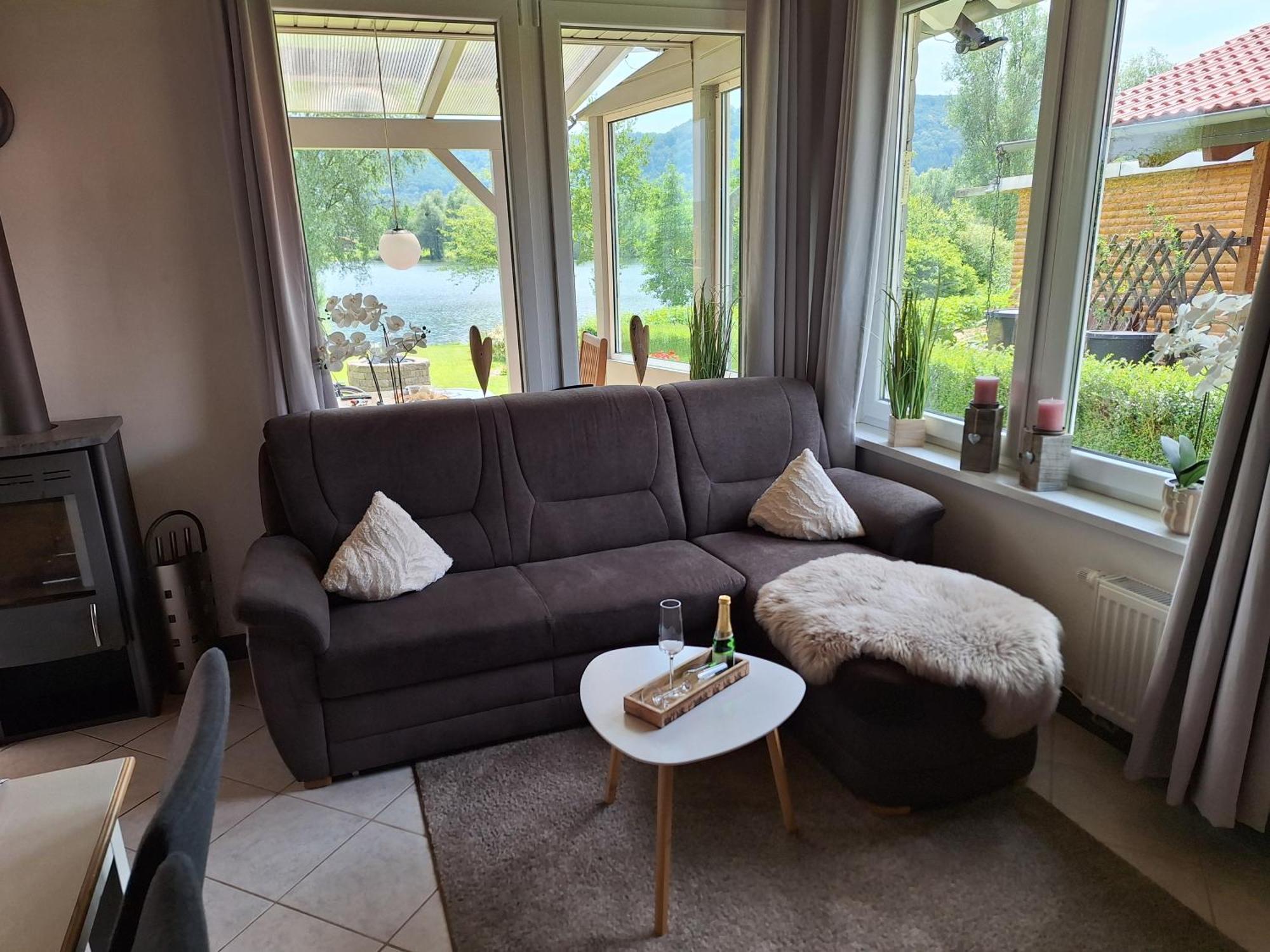 Ferienhaus Am Weserberglandsee Lauenforde Esterno foto
